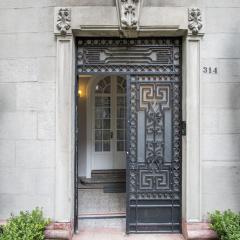 Colonial House by LiveMexicoCity