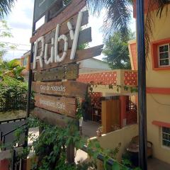 Ruby - Casa de Hospedes - Backpackers