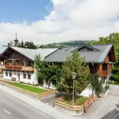 Cozy apartment with balcony in Mittersill