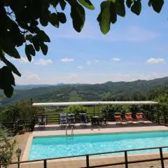 Farmhouse in Apecchio with Mountain Views