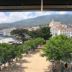 ROQUES - Casa en primera línea de mar en CADAQUÉS