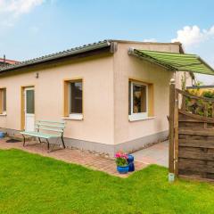 Gemütlicher Bungalow in Pepelow nahe dem Meer