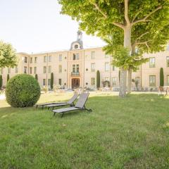 Studio in Montbrun Castle with Pool
