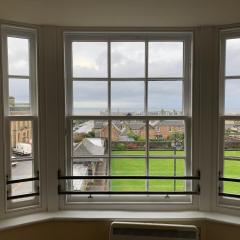 Ayr Loft Apartment with Fabulous Views