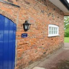 Half Moon Hotel - Housity