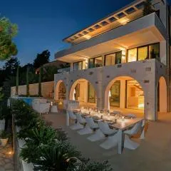 Luxury Beachfront Villa Silvery Moon with private pool, jacuzzi, sauna and gym on Brac island - Sumartin