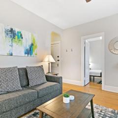 Real Comfort in a 2BR APT close to Wrigley Field - Grace 3