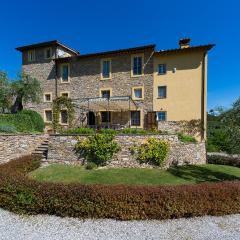 Luxury 6-bed Tuscan Villa near Lucca