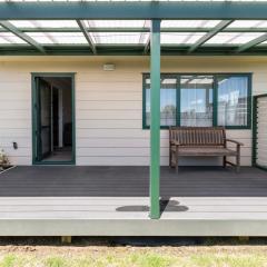 Sunrise Getaway - Rotorua Holiday Home