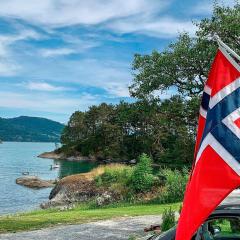 Seaside Serenity in Hardangerfjord-By Traum
