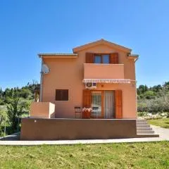 Holiday Home in Veli Iž near the Sea