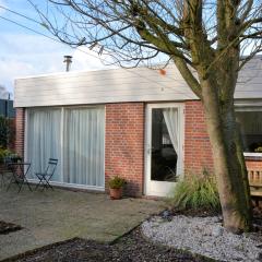 Modern bungalow in South Holland