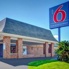 Motel 6-Tallahassee, FL - Downtown