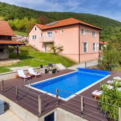 Amazing Home In Kostanjevac With 4 Bedrooms, Wifi And Outdoor Swimming Pool