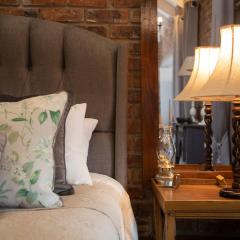 Tarry-Stone Cottages