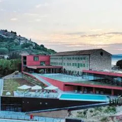 Winery & Design hotel ROXANICH