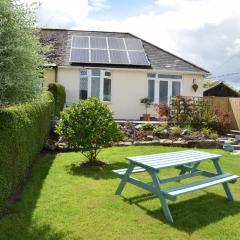 Immaculate Inviting light and airy 2-Bed Cottage