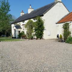 Beautiful 300 year old traditional country cottage