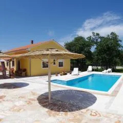 House Oliva, Sveti Kirin