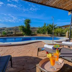 Casa Hidalgo Villanueva de la Concepcion by Ruralidays