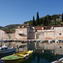 Apartments Kaštel