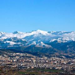 2 bedrooms appartement with city view shared pool and jacuzzi at Ambroz Granada