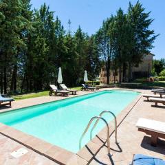 2 bedrooms appartement with shared pool and furnished garden at Ramazzano Le Pulci