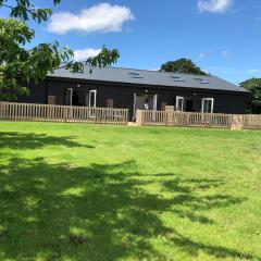 1 Barn Cottages