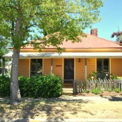 Cooma Cottage