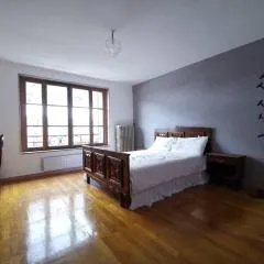Appartements au bord de la rivière