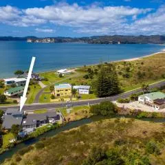 Beach on Buffalo - Whitianga Holiday Home
