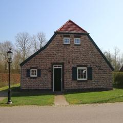 Spledid villa with sauna and whirlpool in Limburg