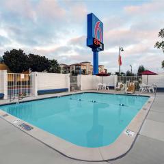 모텔 6 산타 클라라(Motel 6-Santa Clara, CA)