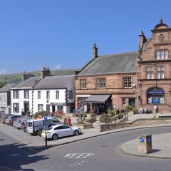 The Tweed in the centre of Melrose