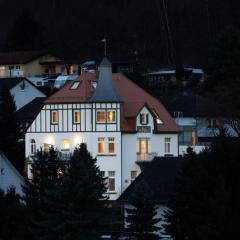 Villa Waldfrieden - Design trifft Budget