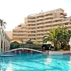 Precioso apartamento frente al mar Benalbeach