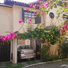 Casa 12 Búzios Vilas a 500m da Rua das Pedras, top localização em condomínio lindo e calmo, portaria 24h