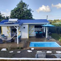 Bungalow chic à Sainte-Rose + piscine.