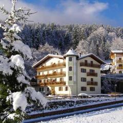 2 bedrooms apartement at Andalo 600 m away from the slopes with city view garden and wifi