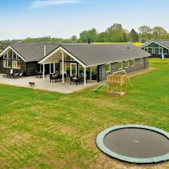 18 person holiday home in Bogense