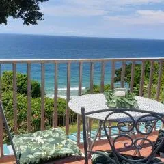 Modern Apartment with Stunning Ocean Views