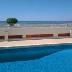 Résidence La Garenne à La Grande Plage, vue mer, piscine et parking privé, 6 personnes