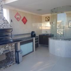 APARTAMENTO ACONCHEGANTE NO CENTRO de Petrolina todo CLIMATIZADO com 4 quartos área gourmet e Wi-fi 300MB