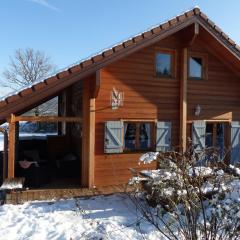 Chalet avec Jacuzzi et Piscine, déco soignée esprit cocooning