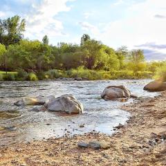 CASA FRENTE AL RIO Playas de Oro