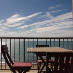 Apartamento frente al mar en Calpe con parking para 4 personas