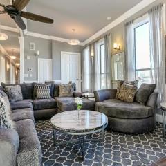 5BR Penthouse Steps to the Streetcar & FQ