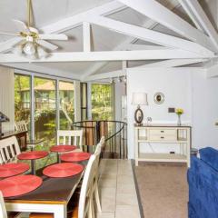 Unit 9 - Treetop 2 Bedroom Villa