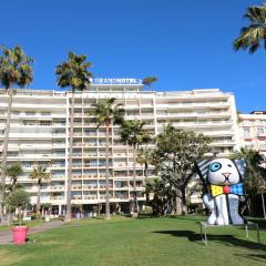 Beautiful studio at the Grand Hotel Residence with sunny balcony 138
