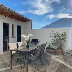 casa nuria, en el centro, al lado de la escalinata del calvario para 6 personas